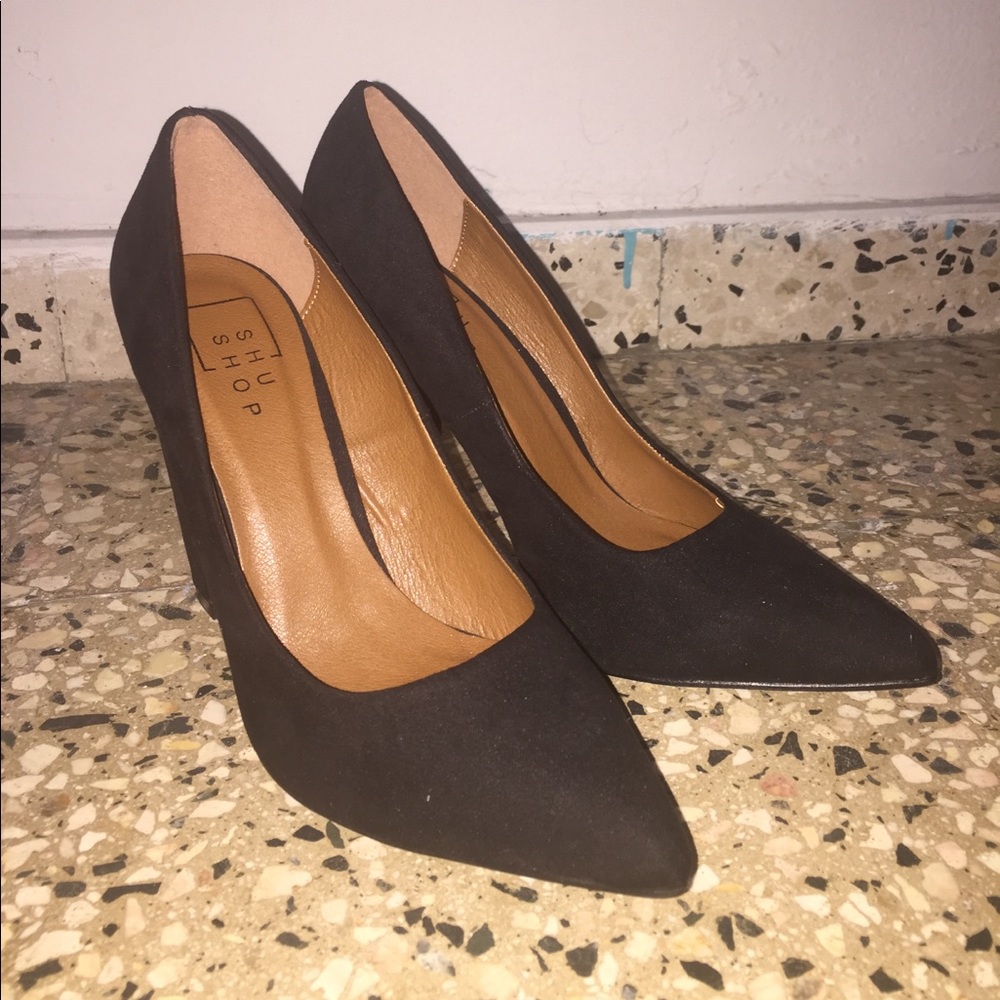 Black Pointy Toe Shu Shop Heels size 8